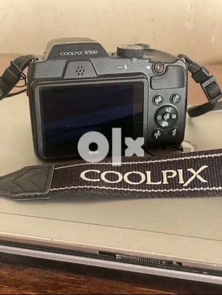 camera  Nikon be 500 5