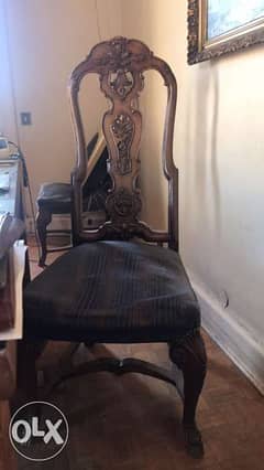 vintage pair of chairs. قديم