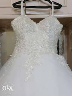 فستان زفاف اوف وايت استخدام مره واحده