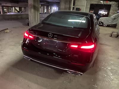 E200