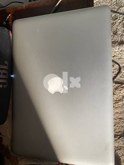 MacBook Pro 2009 good condition with original charger