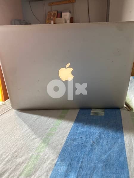 MacBook Pro 2009 good condition with original charger 4