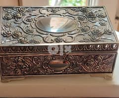 18 new silver plated decorated boxes 0
