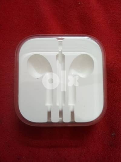 علبة سماعات Iphone أصلى