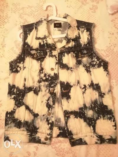 Sleeveless Denim Jackets