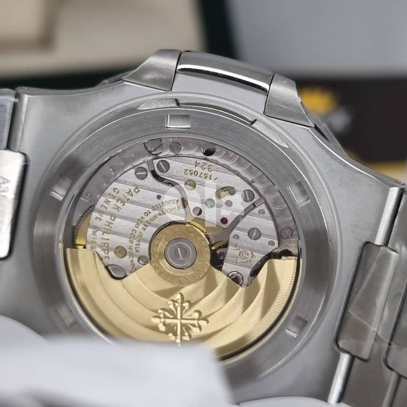 Patek Philippe nautilus SuperClone 1:1 Black Dial 6