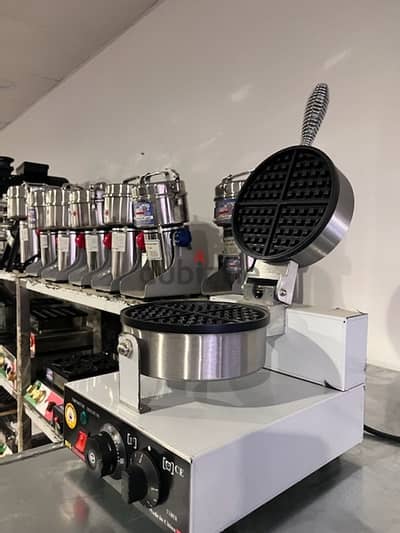 وافل بجميع اشكالة waffle machine