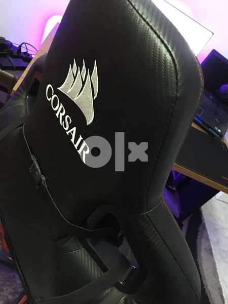 corsair gaming chair T1 2