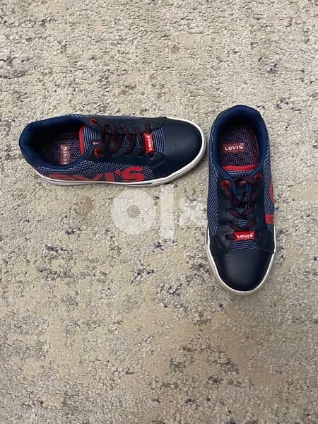 LEVIS new shoes size (36) 4