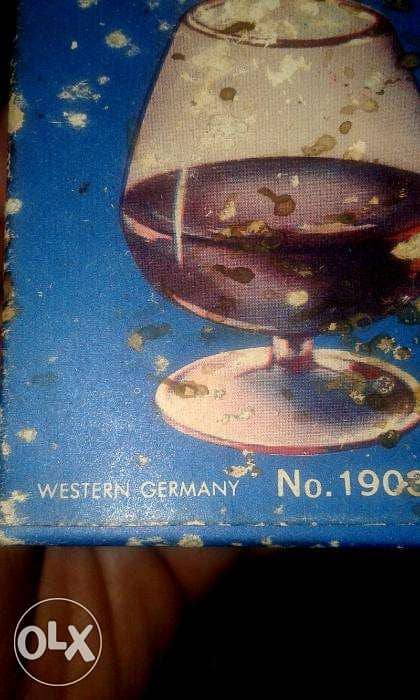 من الالعاب القديمة . . خدعة الكأس المقلوب بالعلبة صناعة المانيا الغربية 1