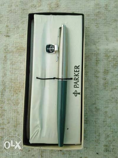 قلم Parker امريكي حبر رقم 45 زيرو بالعلبه