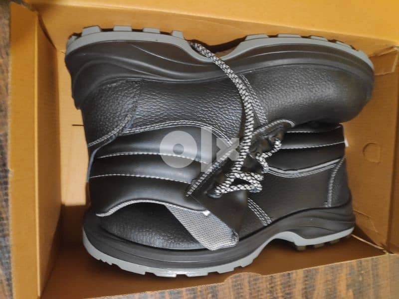 Safety shoes سافتي تركي 4