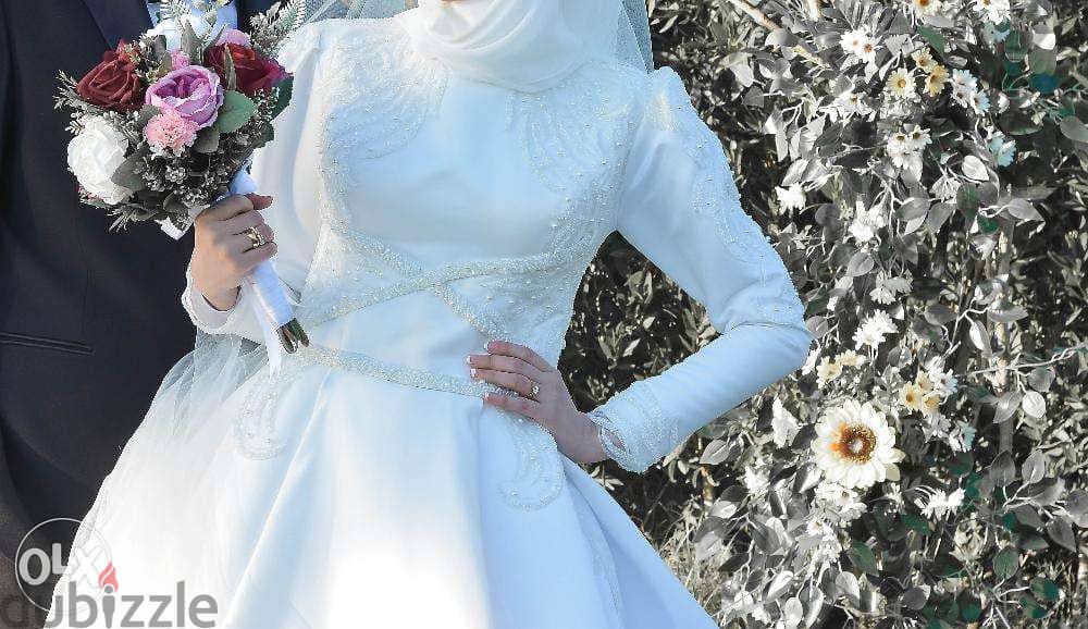فستان زفاف بسعر الإيجار 1