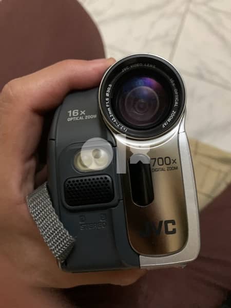 JVC Video Camera 4