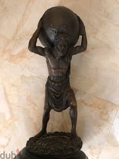 تمثال مجسم من البرونز والنحاس مصنوع من ٢٠٠ سنه لاله الارض وارد ايطاليا 0