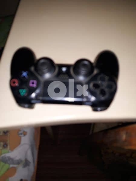 فرصه عظيمه playsration4 slim &joystick  Sony 4