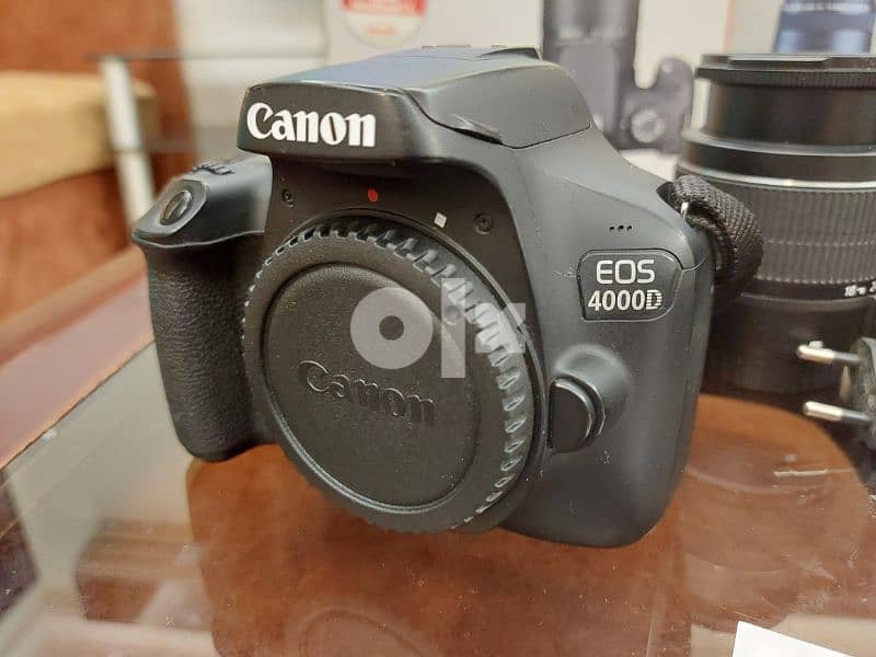 Canon EOS 4000D with EF-S 18-55 III Kit lens 1