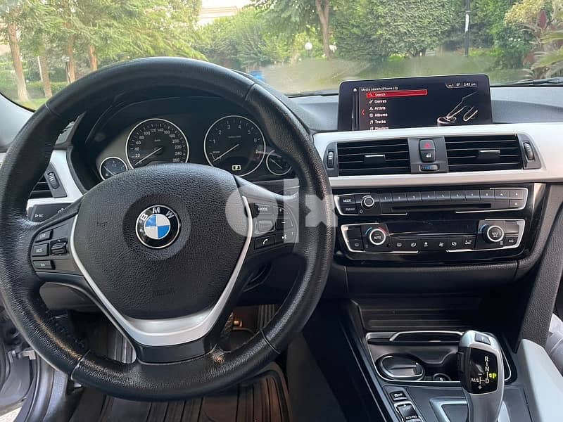 BMW 318i (2019) 8