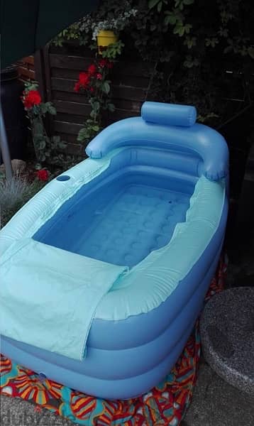 Inflatable Bathtub / Pool 7