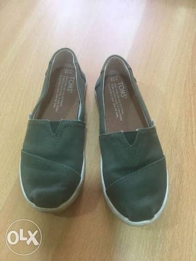 Toms unisex shoe size 13