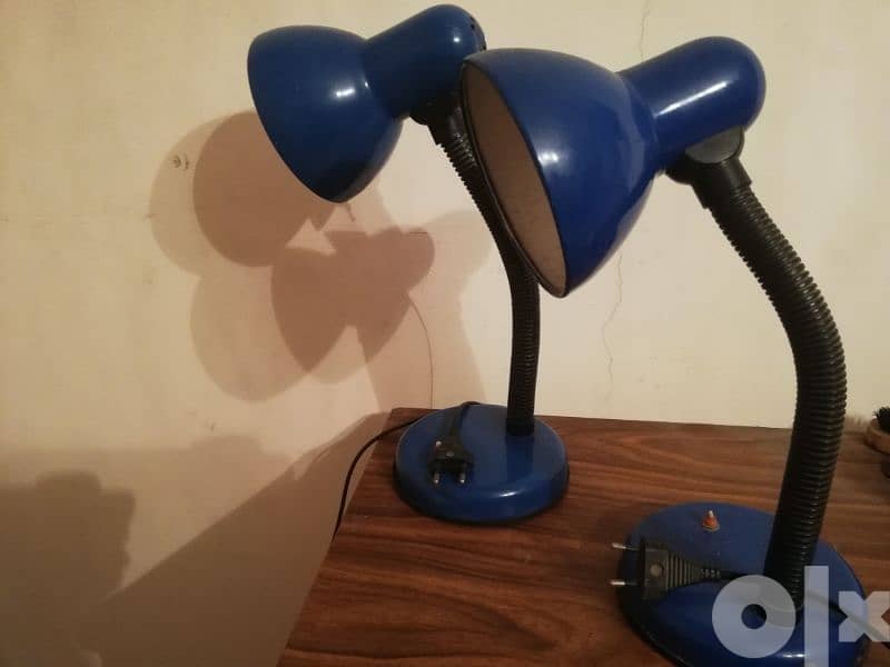 desk lamps للبيع سعر القطعه على حدة 0