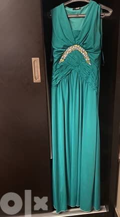 Dress Soiree from Quiz UAE size 40 , used once 0