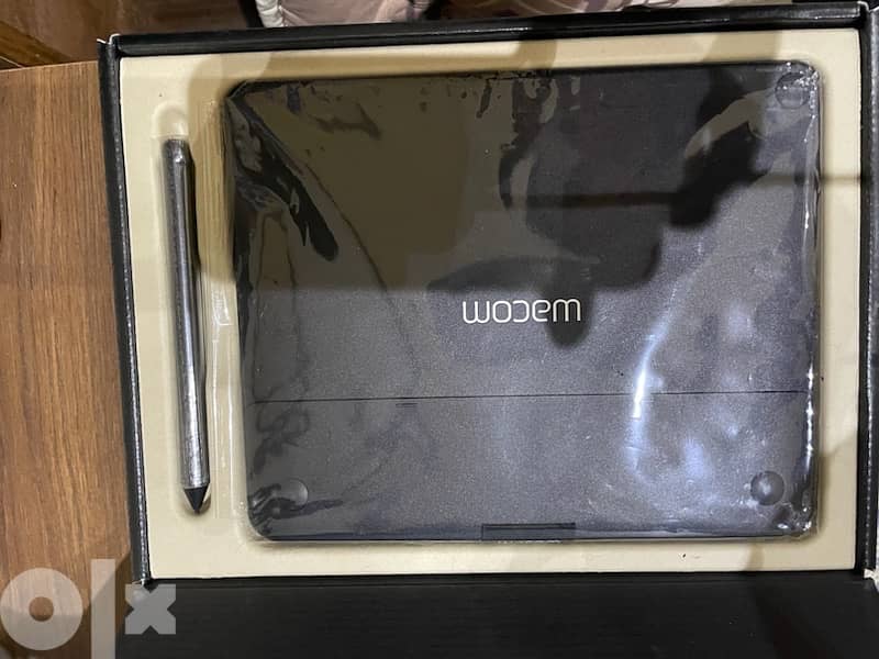 Wacom Intous Tablet (for drawing) 2