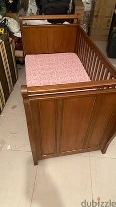 Wood Crib with Mattress 0