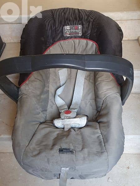 Peg-Perego Baby Car Seat 1