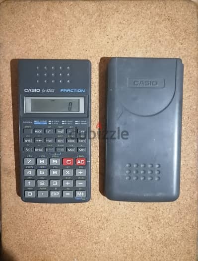 الة حاسبة للبيع Casio fx 82sx قابل للتفاوض