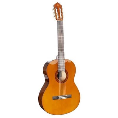 Yamaha c40 like new