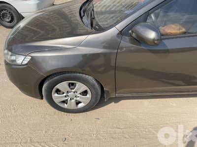 للايجار هيونداي الينترا /كياسيراتو اتوماتيك