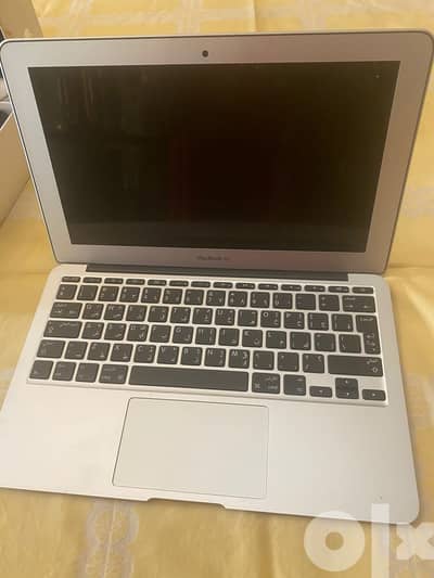 Apple Macbook Air 11 inch