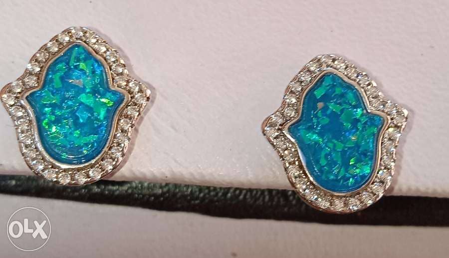 Italian earrings . . opal 0