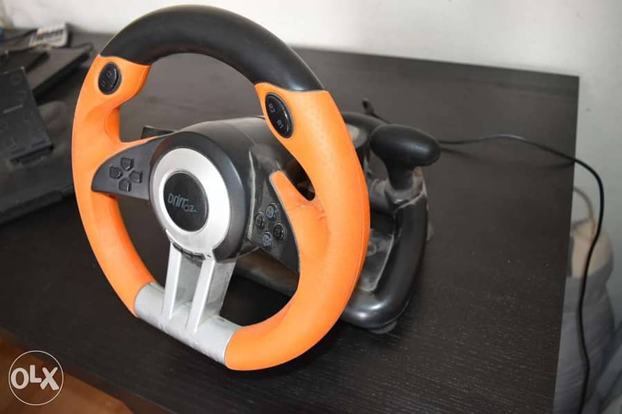 Steering wheel for racing on computer 5