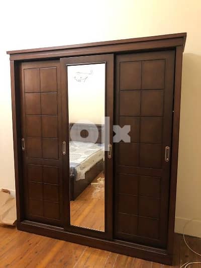 دولاب مترين جديد مقدم 1100