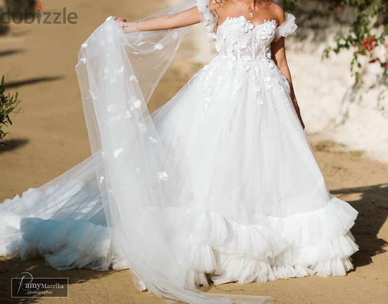 فستان زفاف استخدام مرة واحدة ، من تصميم كارولين يسي 1