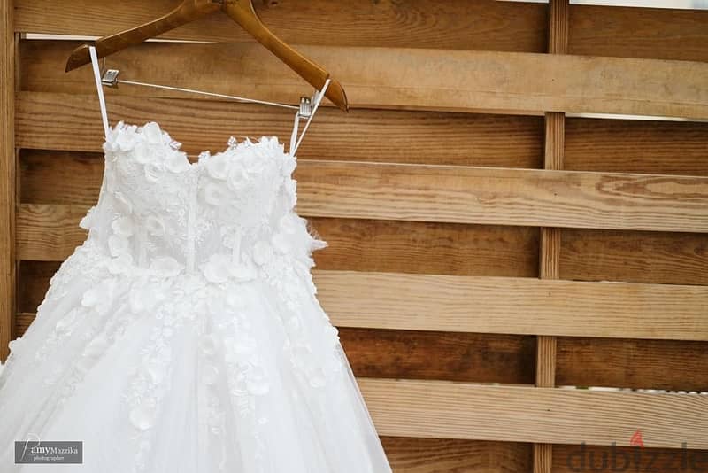 فستان زفاف استخدام مرة واحدة ، من تصميم كارولين يسي 2