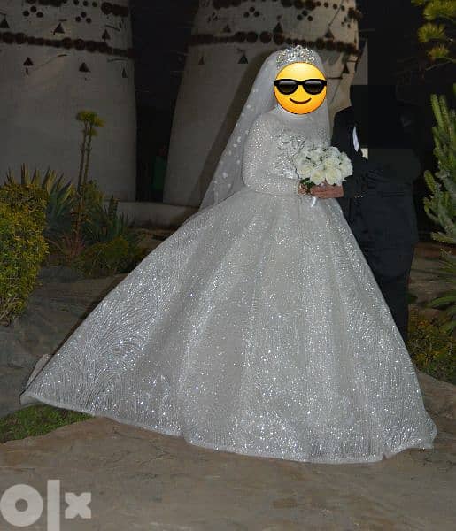 فستان زفاف ليزر 2