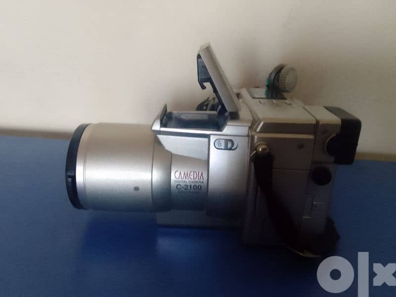 كاميرا أوليمبس ألترازووم -  Olympus C-2100 ultrazoom 7