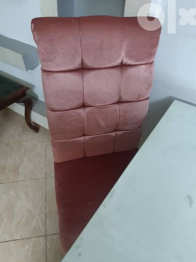 سفره و ٦ كراسي