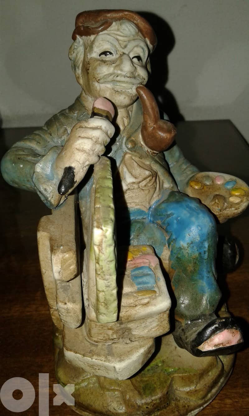 تمثال تحفه  لشخصية رسام من بيسكوي قديم جدا غير مختوم 6