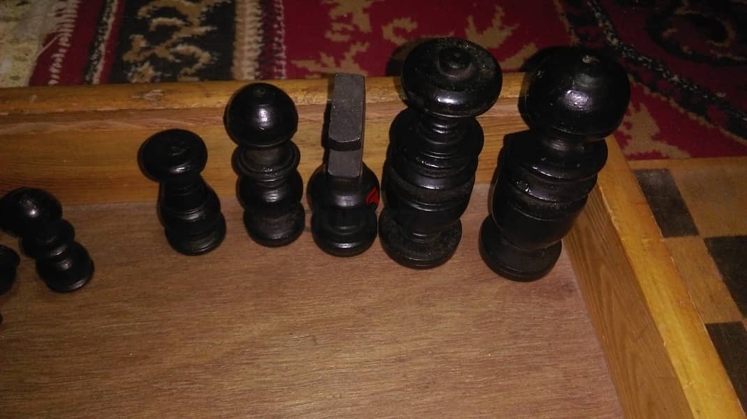 شطرنج وطاوله خشب 2