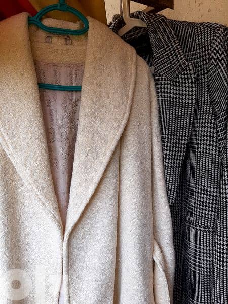 Massimo Dutti coats size M,XL in excellent condition. boits size 39 1