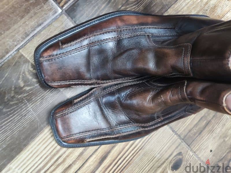 حذاء براند اصلي  سعر لقطه جدا جدا bugatti 10