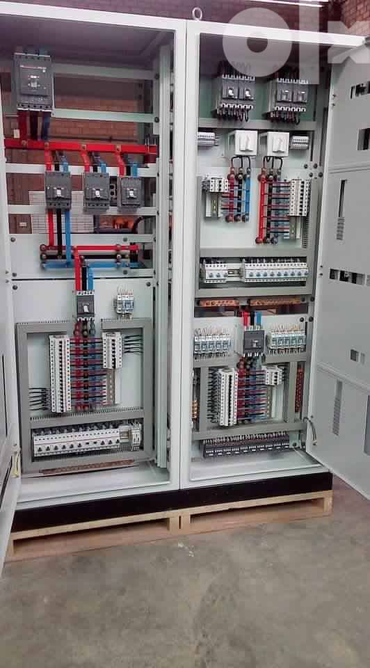 لوحة التحويل الاوتوماتيكي  ATS = Automatic Transfer Switch 16