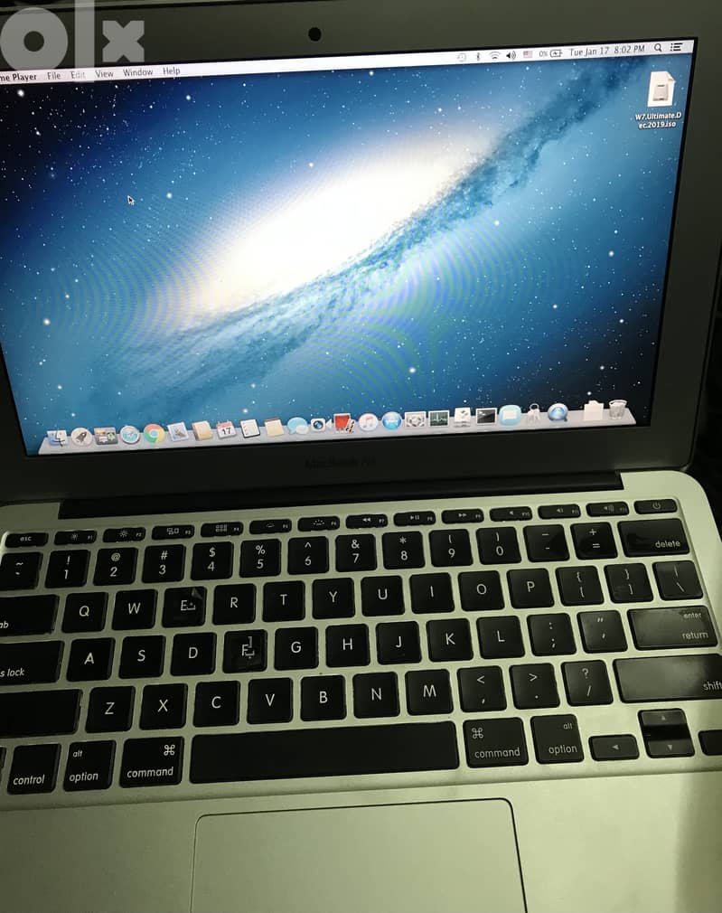 Macbook Air mid 2012, i7 جديد حالة الزيرو Silver  8 giga ram 11.6 inch 1