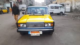 سيارة تاكسي للبيع 0