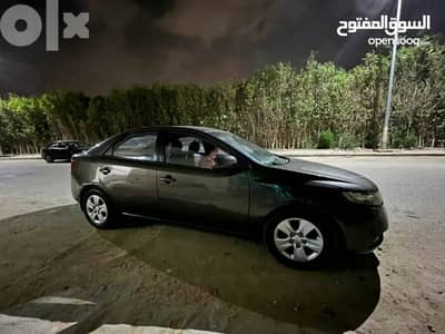للايجار كيا سيراتو اتوماتيك