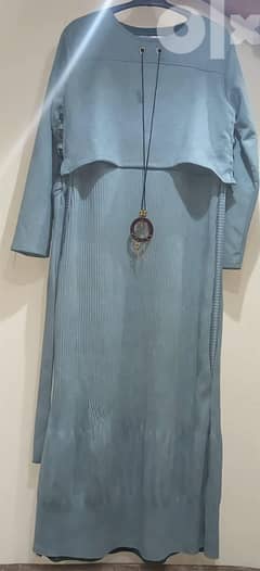 فستان شامواه خامه ممتازه جديد لم يستخدم نهائيا وبأرخص سعر